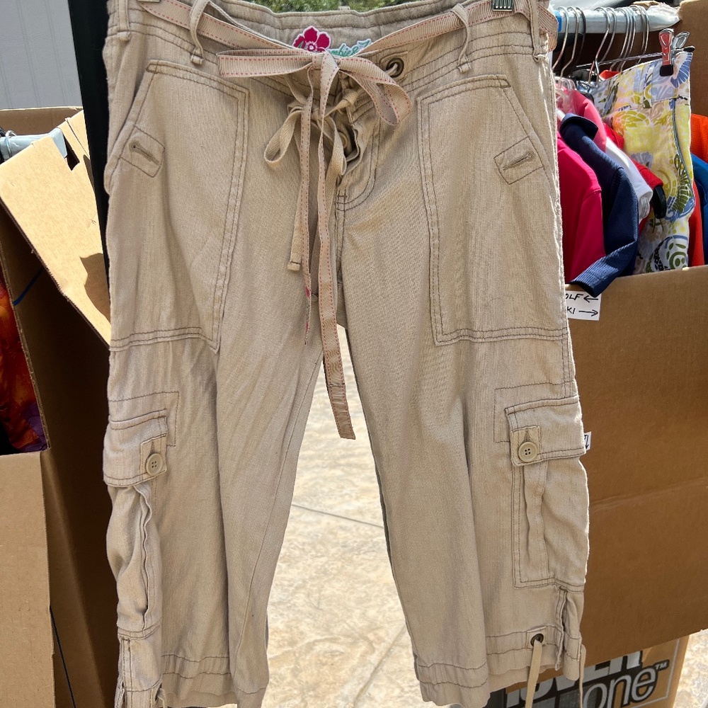 Abercrombie and Fitch cut off pants